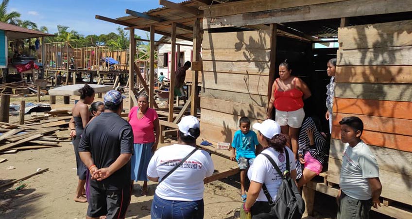 Evacuaciones masivas y saturación de albergues por Huracán Iota podría exacerbar contagios de COVID-19
