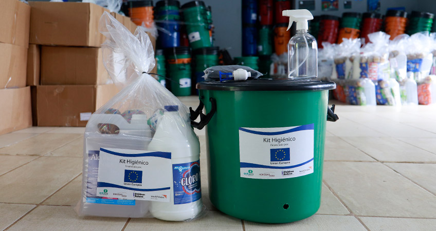 Kits de higiene distribuidos como parte del proyecto financiado por la Unión Europea.