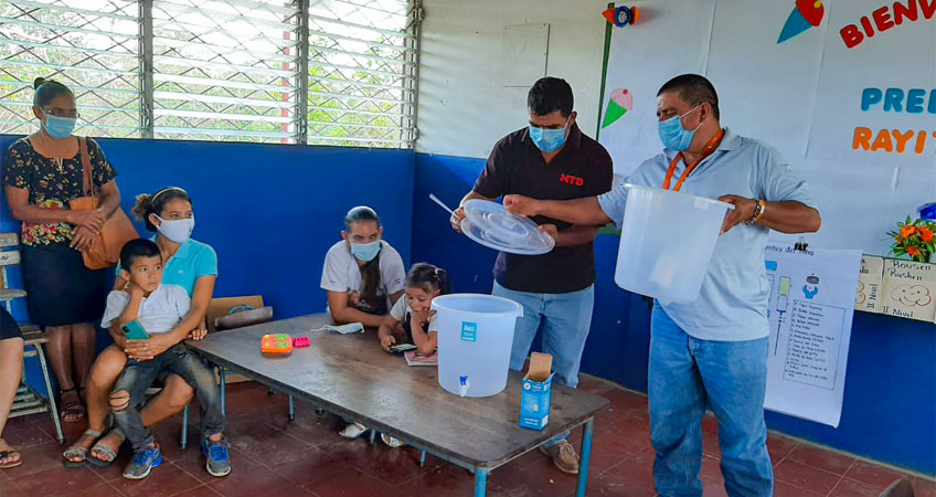World Vision Nicaragua y Unicef distribuyen filtros de agua en centros escolares de Siuna