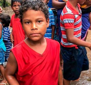 Niños de la Costa Caribe Norte de Nicaragua que sufrieron los estragos de los huracanes Iota y Eta.